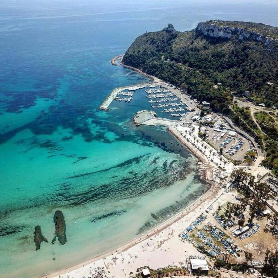 Brezza Di Mare Appartamento In Villa Con Giardino E Spiaggia ,Casa Vacanze Al Mare Куарту-Сант'Элена Экстерьер фото