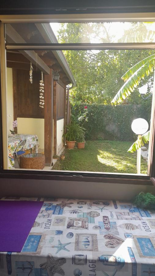 Brezza Di Mare Appartamento In Villa Con Giardino E Spiaggia ,Casa Vacanze Al Mare Куарту-Сант'Элена Экстерьер фото