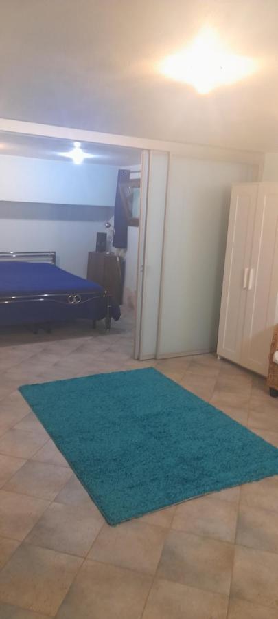 Brezza Di Mare Appartamento In Villa Con Giardino E Spiaggia ,Casa Vacanze Al Mare Куарту-Сант'Элена Экстерьер фото